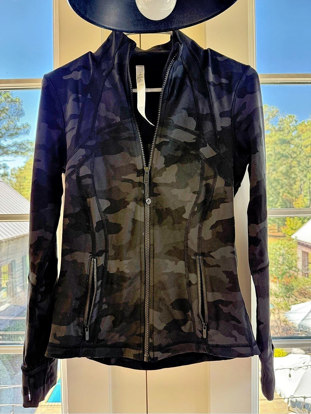 Women's Camo Zip Jacket in Black & Grey